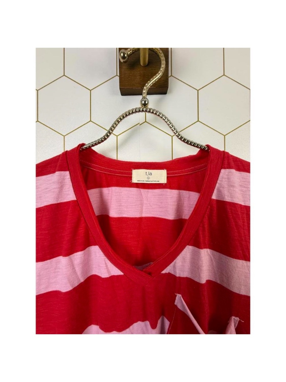 T.L.A. Anthropologie Top size Large - Picture 3 of 3